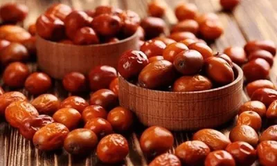 تعبیر خواب سنجد برای زن باردار؛ معنی دیدن و خوردن سنجد
